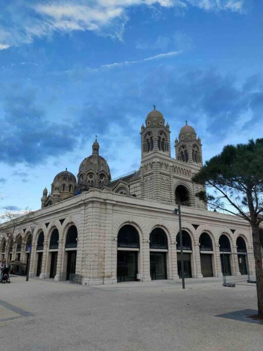 Charmant Studio Quai Joliette Marseilles Exterior foto